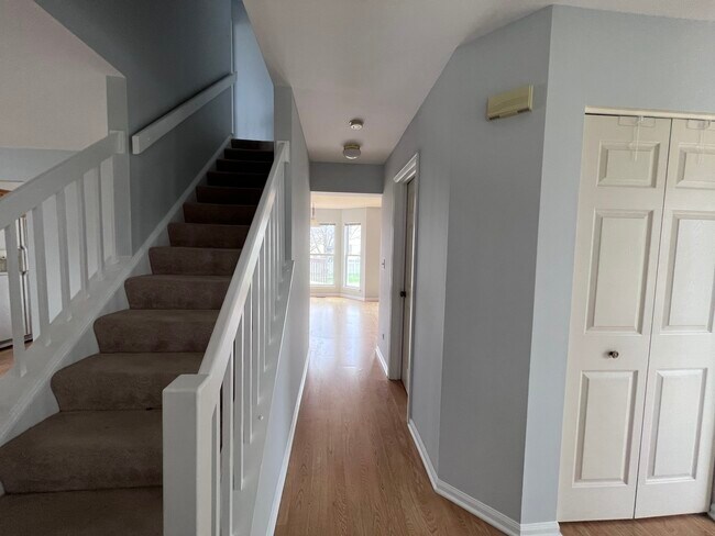 Building Photo - 1120 Mallory Ct