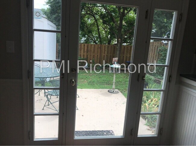 Building Photo - 4802 Ballyshannon Ct