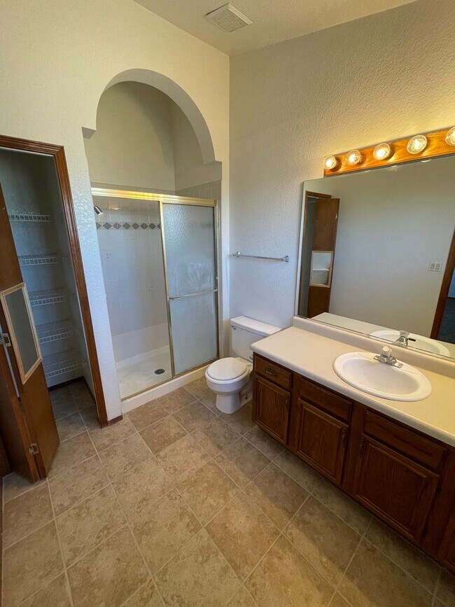 Building Photo - Cozy 3 Bedroom/2 Bath Home in Las Colinas