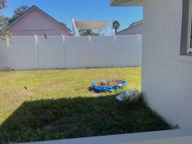 Building Photo - PENDING - 3BR/2BA Single Family Home