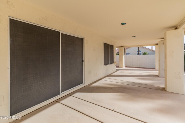 Building Photo - 14543 W Bison Path