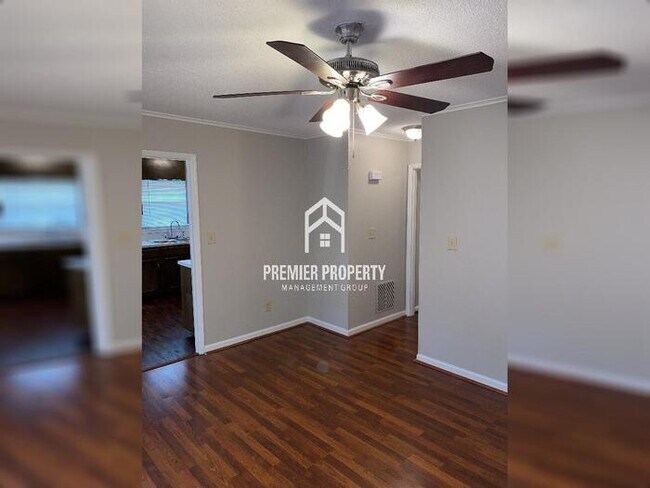 Building Photo - 135 Fox Hill Ct