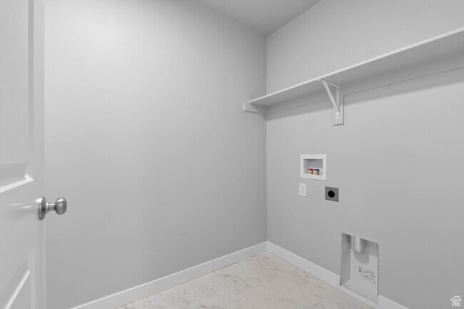 Building Photo - 6757 E Lakeside Dr