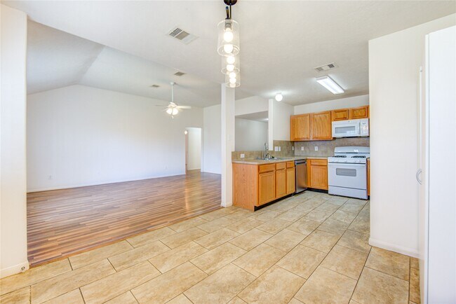 Building Photo - 21603 Juniper Meadows Dr