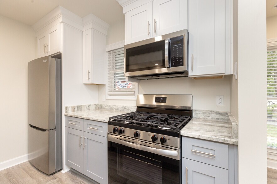 Building Photo - 11823 N Briar Patch Dr