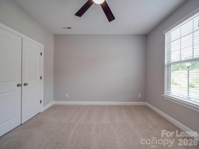 Building Photo - 14021 Goldenrod Trace Rd
