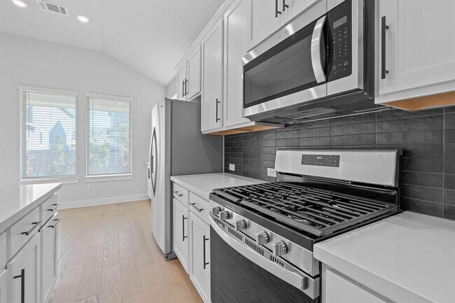 Building Photo - 8504 McKamy Dr