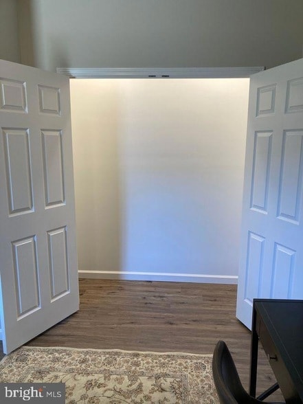 Building Photo - 376 E Main St