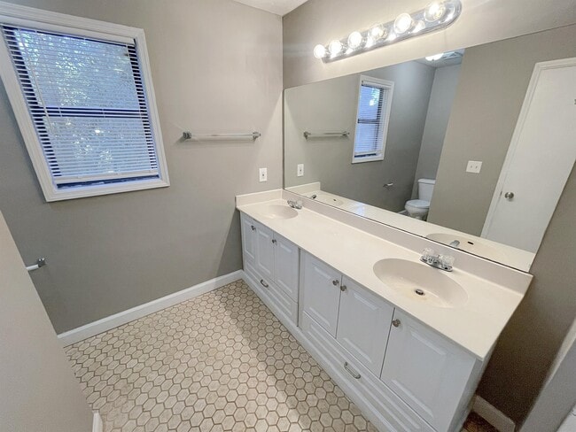 Building Photo - 9032 Gardener Dr
