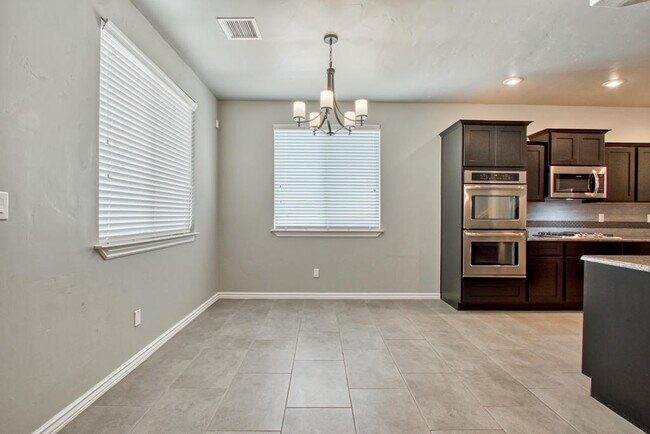 Building Photo - 7896 Enchanted Path Dr