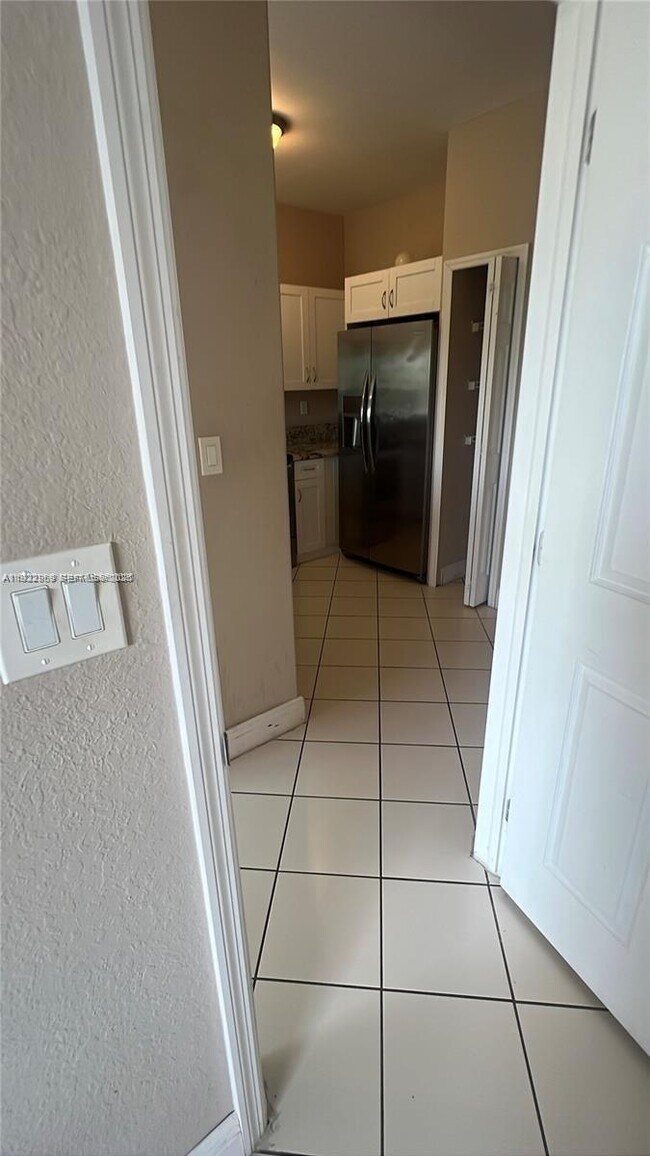 Building Photo - 2551 SE 16th Terrace