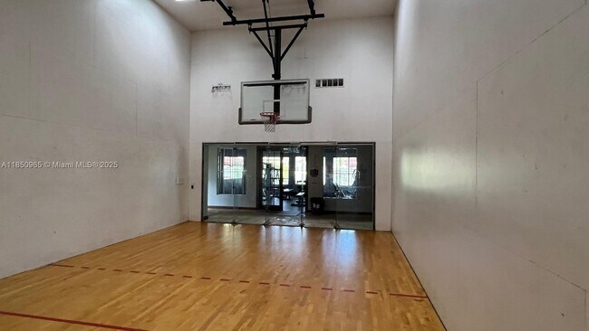 Building Photo - 4041 San Marino Blvd