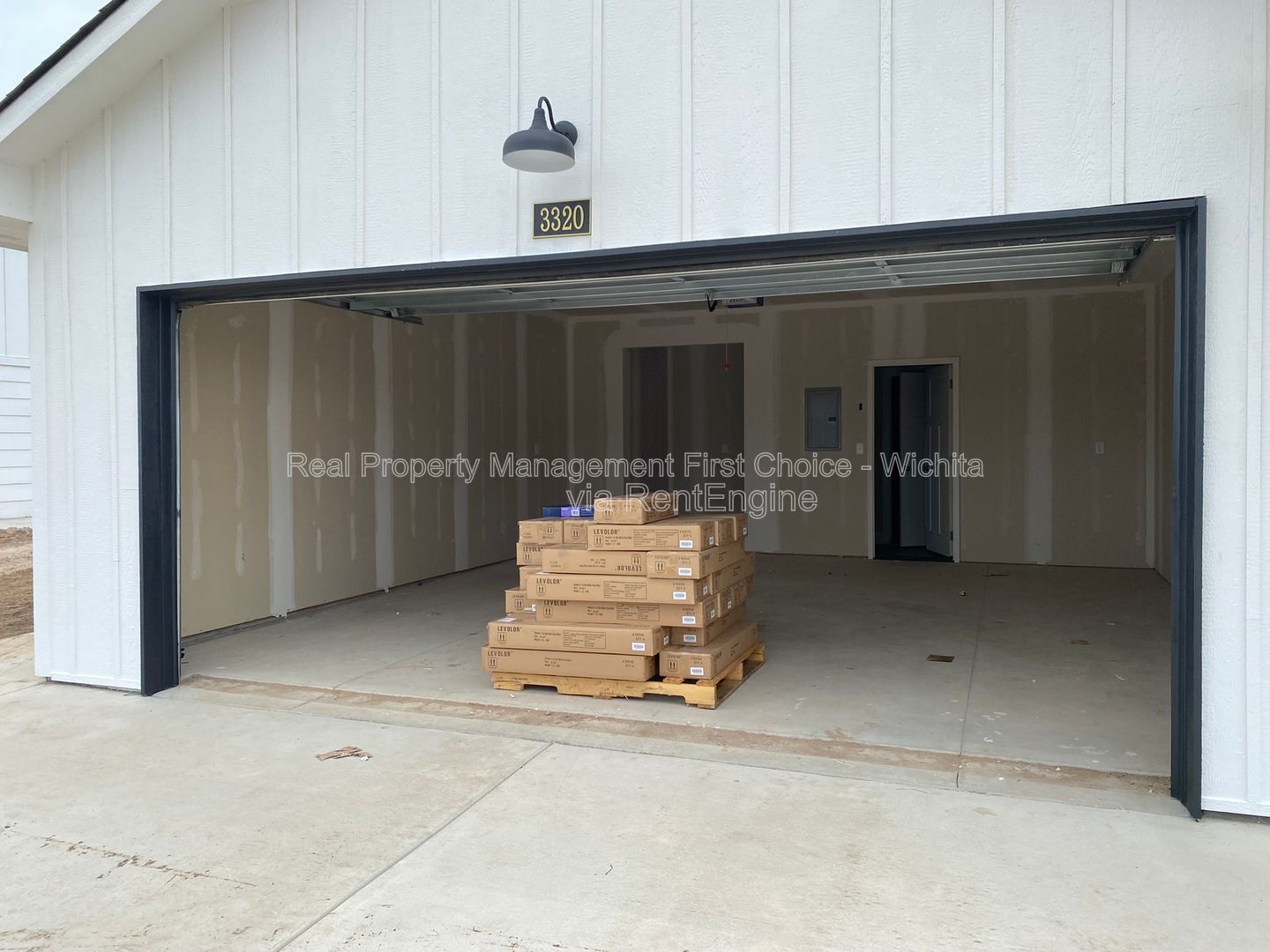 Building Photo - 3318 W 45th St S