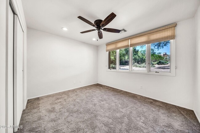 Building Photo - 4531 E Quartz Mountain Rd