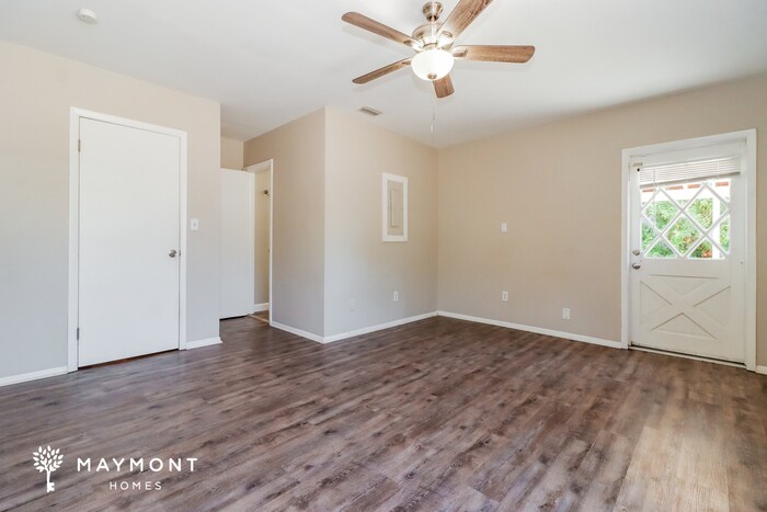 Building Photo - 1429 S Evergreen Ave