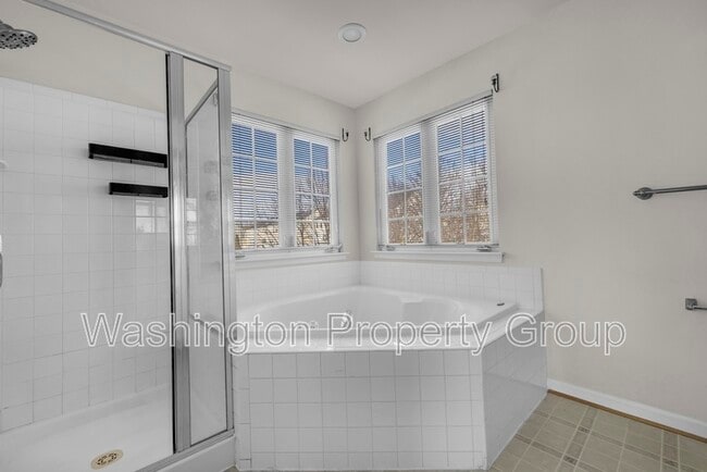 Building Photo - 43654 Kenai Ct