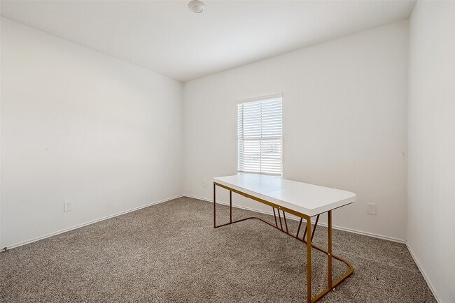 Building Photo - 5210 Ternberry Frst Ln