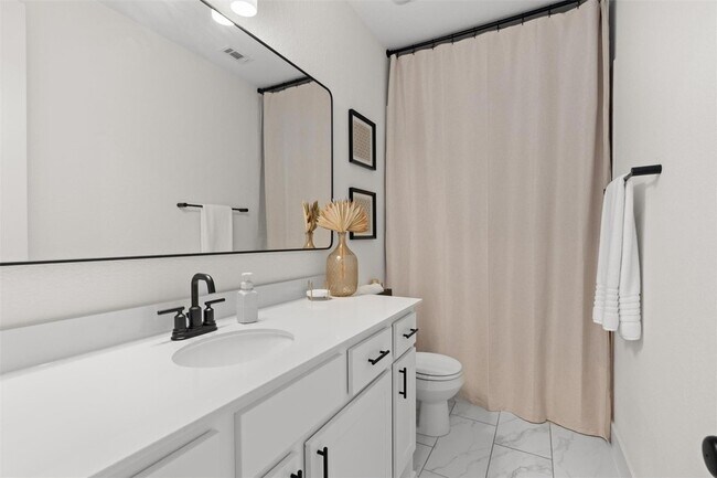 Building Photo - 3800 Sandhill Crane Dr
