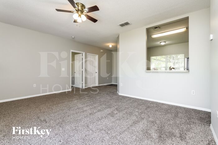 Building Photo - 651 Cotulla Dr