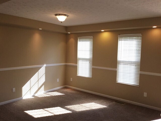 Building Photo - 1158 Forest Run Dr
