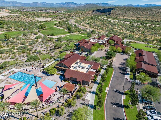 Building Photo - 3340 Big Sky Dr