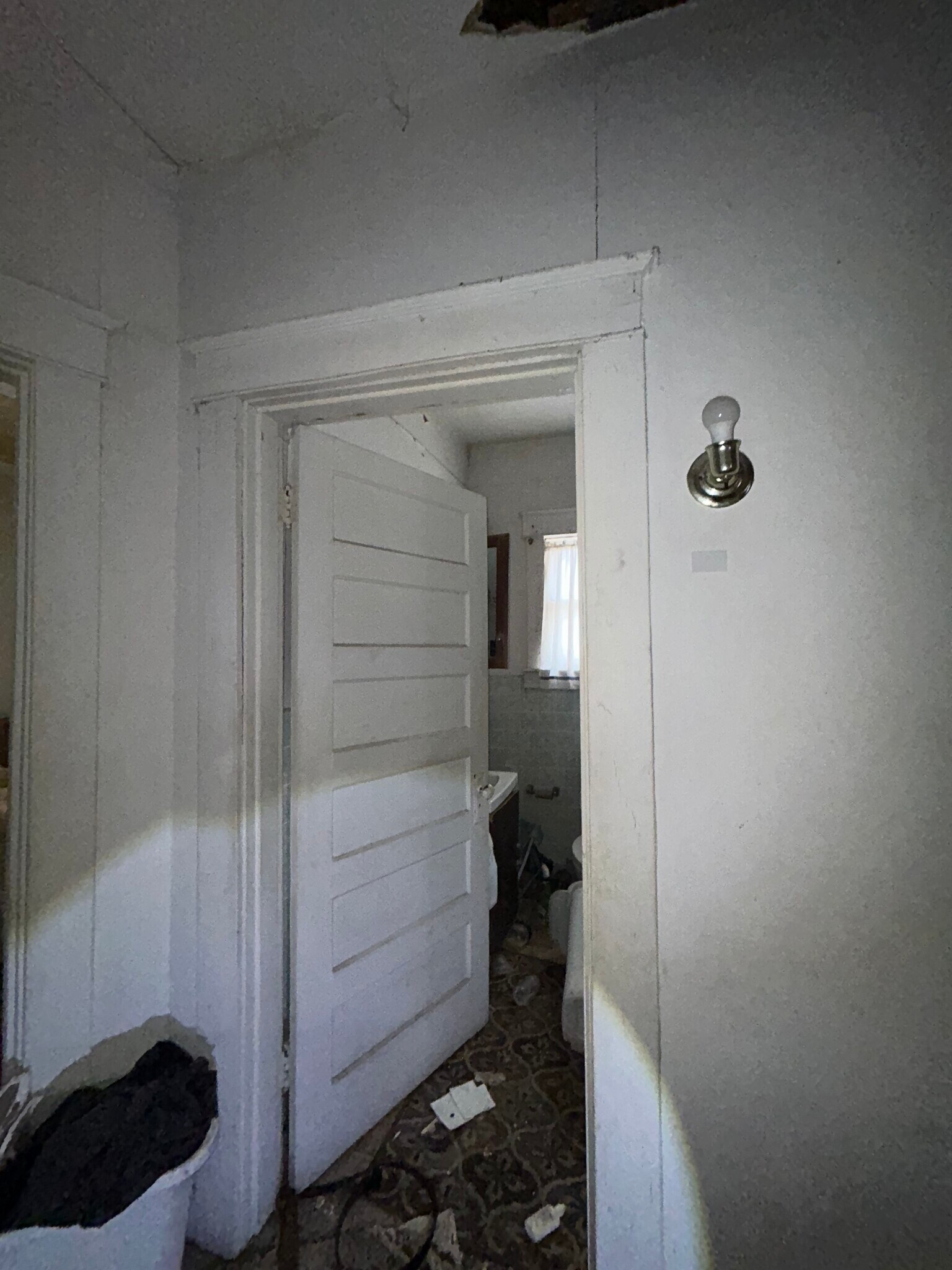 Building Photo - 3100 Bond Ave