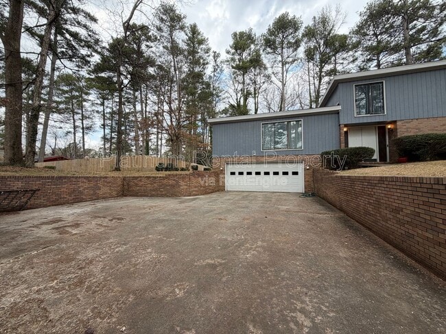 Building Photo - 2867 Monica Ct SW