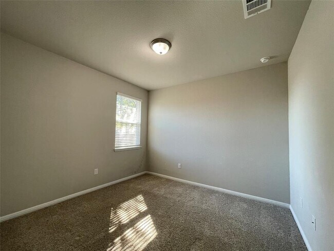 Building Photo - 4104 Porter Farm Rd