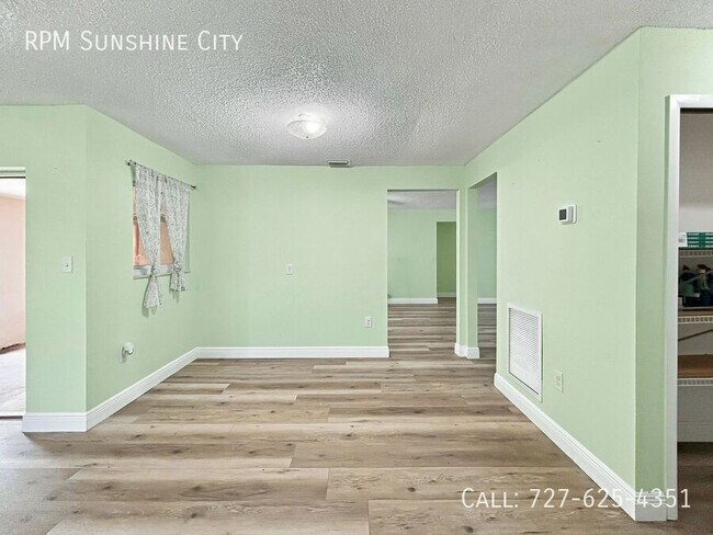 Building Photo - 12829 109th St