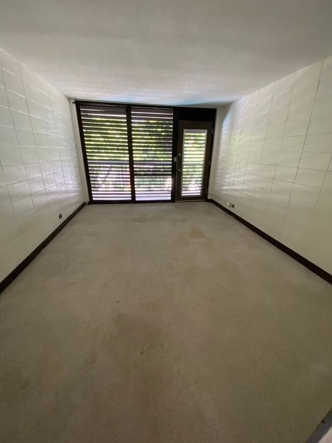 Building Photo - 505LEE