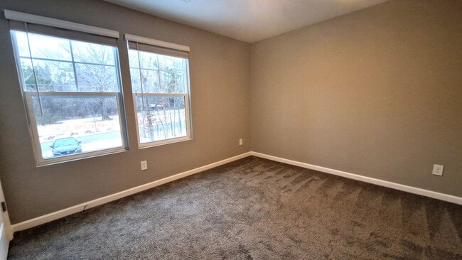 Building Photo - Beautiful 3BR 2.5BA Home in Salisbury • Tour Today