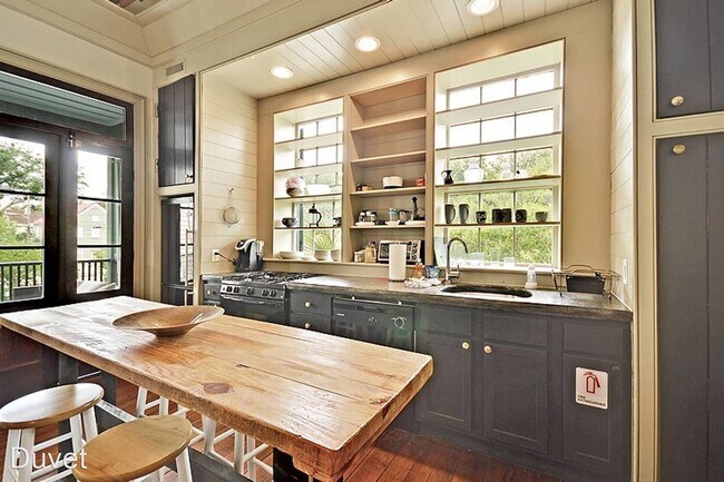 Building Photo - 3 br, 3 bath House - 264 Ashley Avenue B