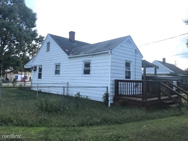 Building Photo - 2 br, 1 bath House - 3210 Williamsburg Road