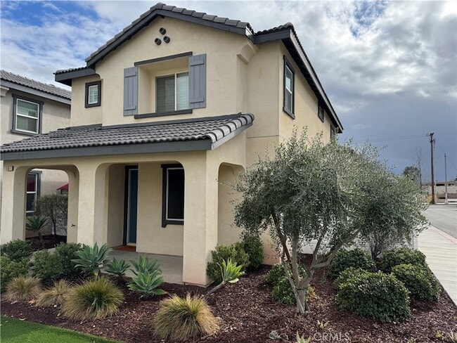 Building Photo - 501 Villa Way