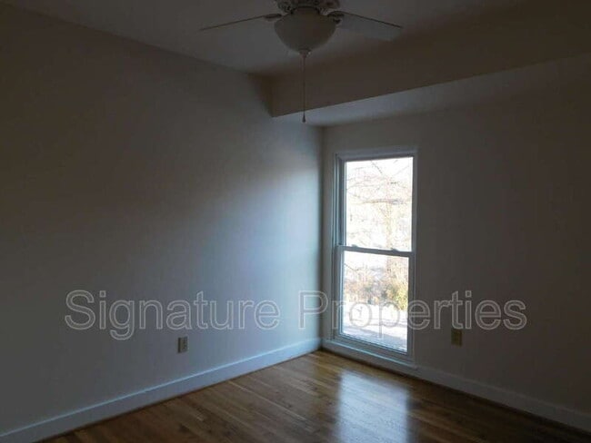 Building Photo - 10192 Iron Mill Rd