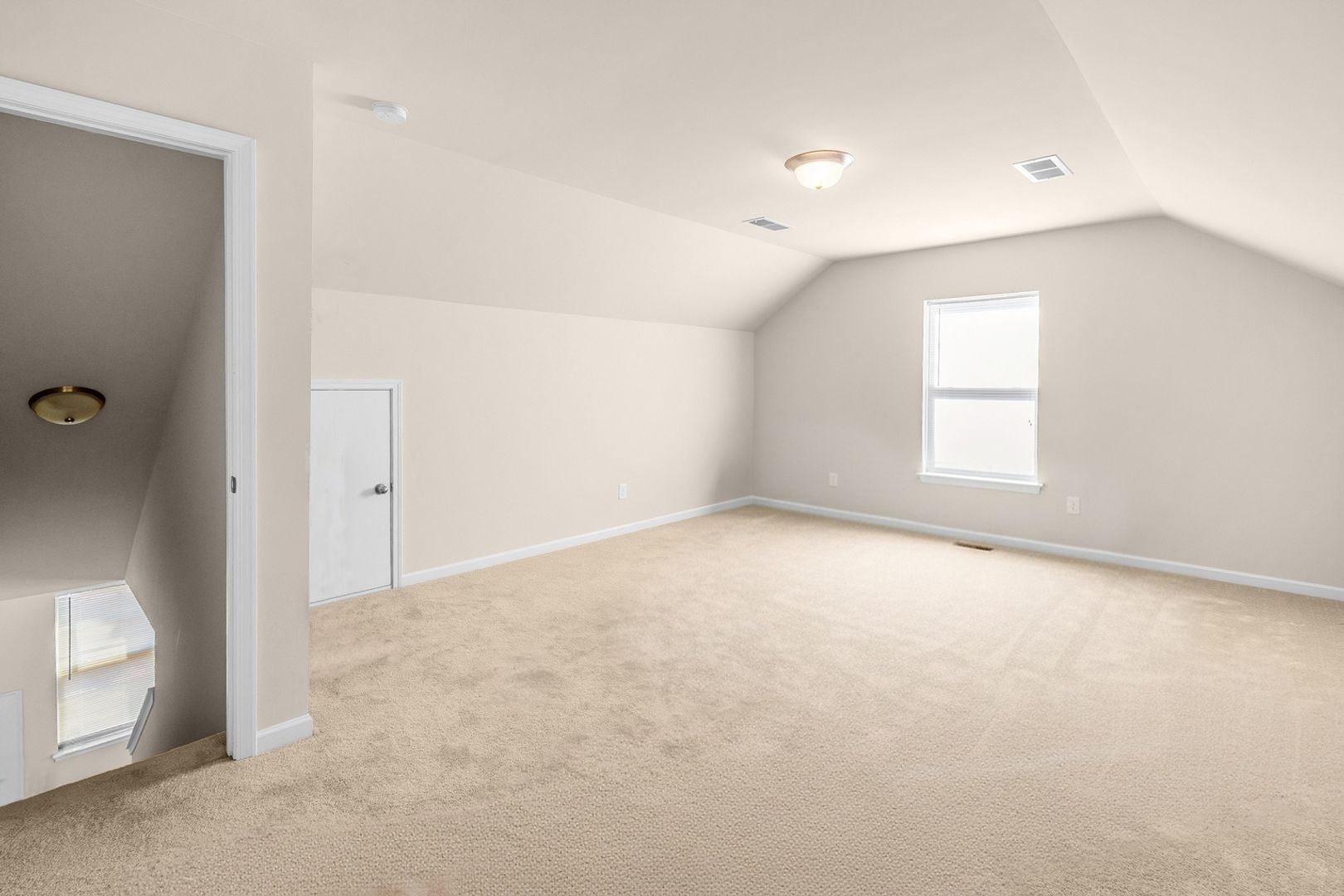 Building Photo - 10622 Elm Bend Dr