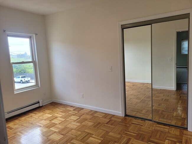 Building Photo - 30 Courtland St
