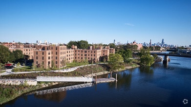 Building Photo - 2755 N Hoyne Ave