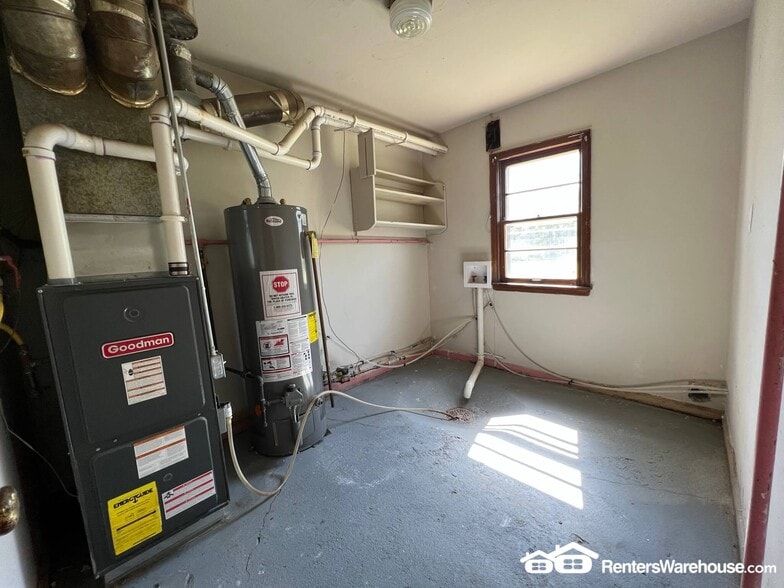 Building Photo - 1914 10th St