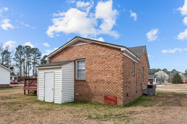 Building Photo - Cute Remodeled home in Cul-de-sac