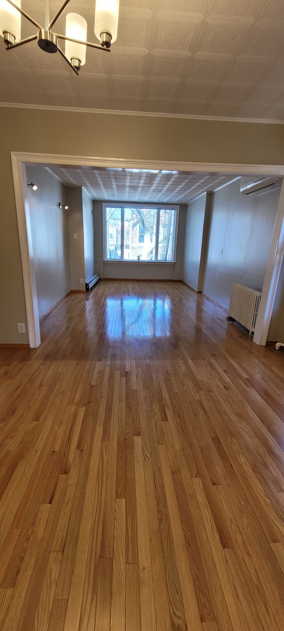 Building Photo - 53 Clara St