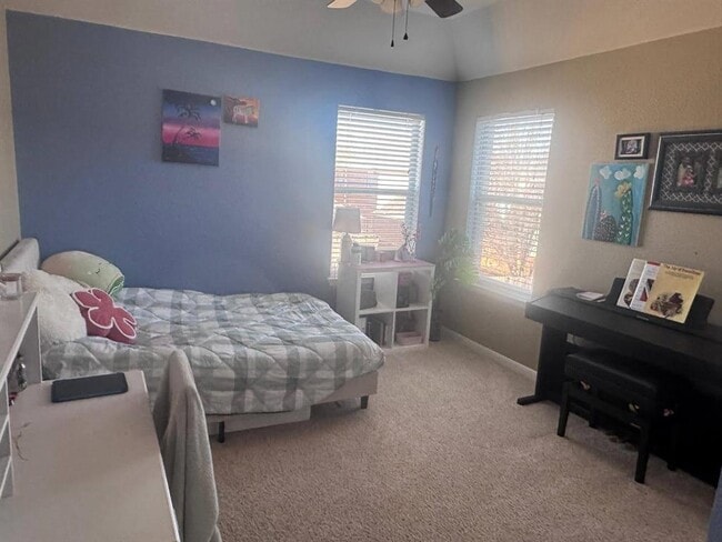 Building Photo - 2537 Charolais Ct