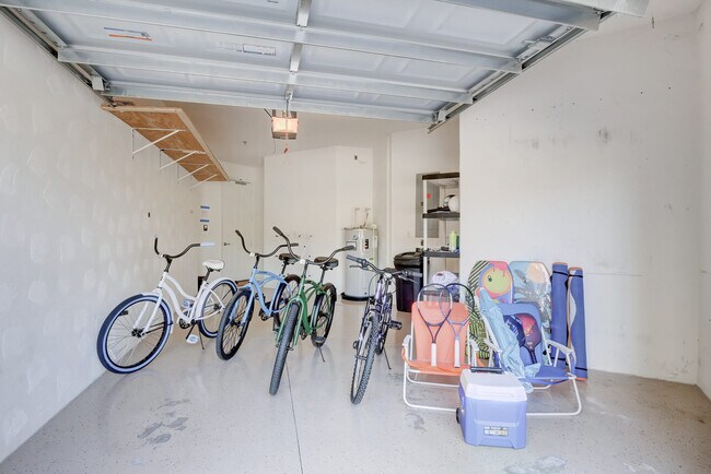 Building Photo - 8760 Melosia St