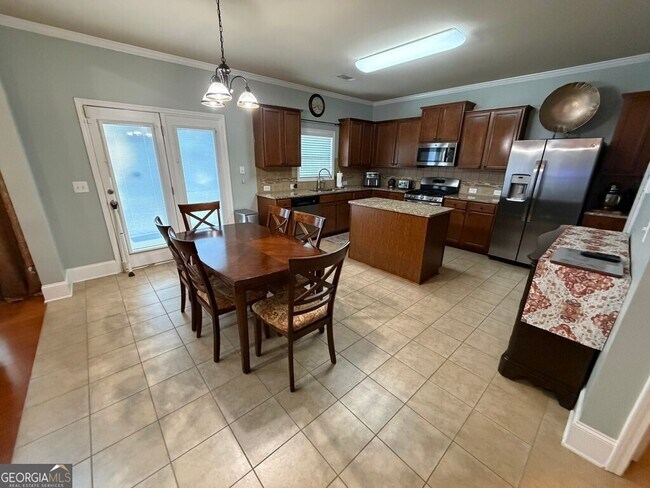 Building Photo - 1684 Lancaster Creek Cir SW