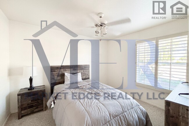 Building Photo - 4Bed/2Bath Home In Glendale w/Golf Course ...