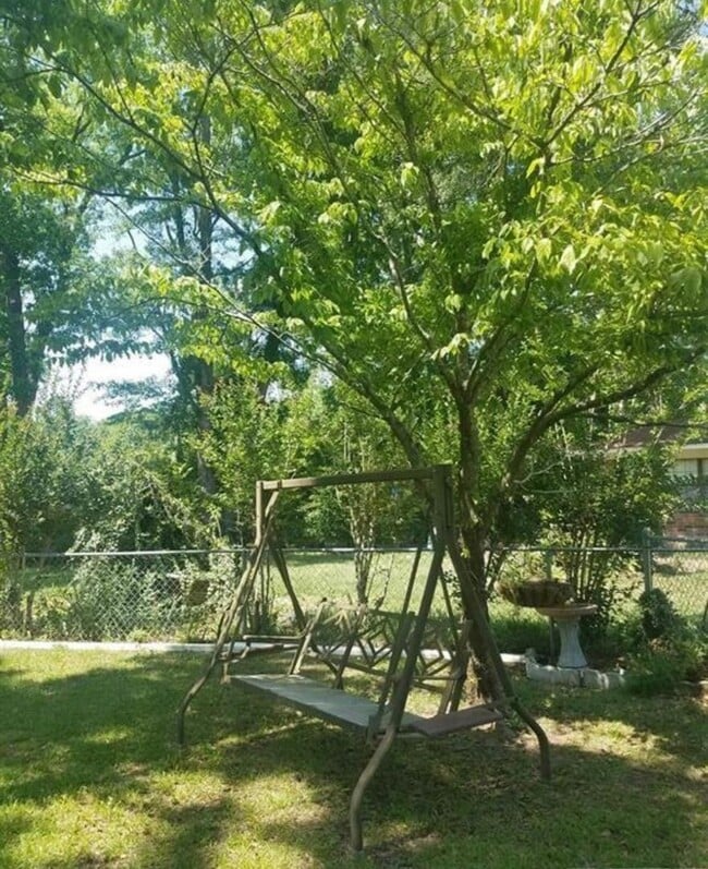 Building Photo - 603 Maxwell St