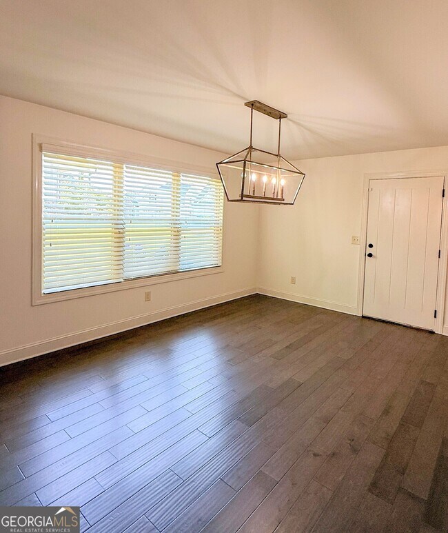 Building Photo - 338 Brookstone Dr