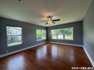 Building Photo - 2555 W Kings Hwy