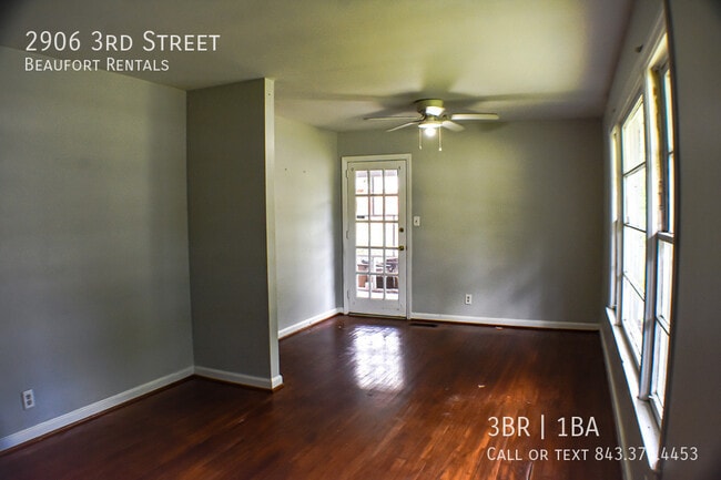 Building Photo - 2906 3rd St