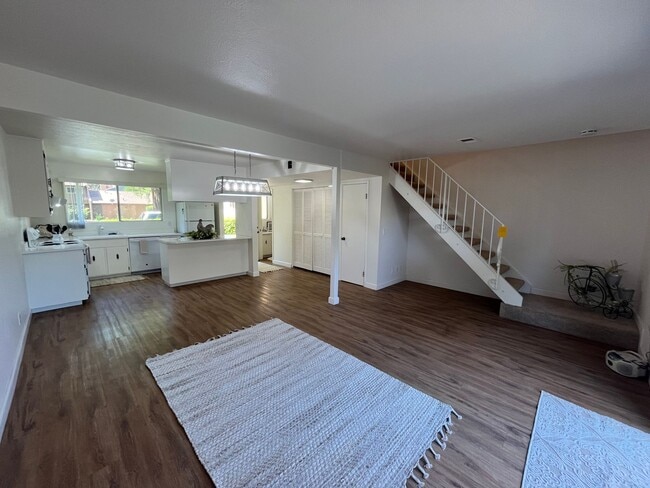 Building Photo - Charming 2-Story Condo on Greenbelt-$500 O...